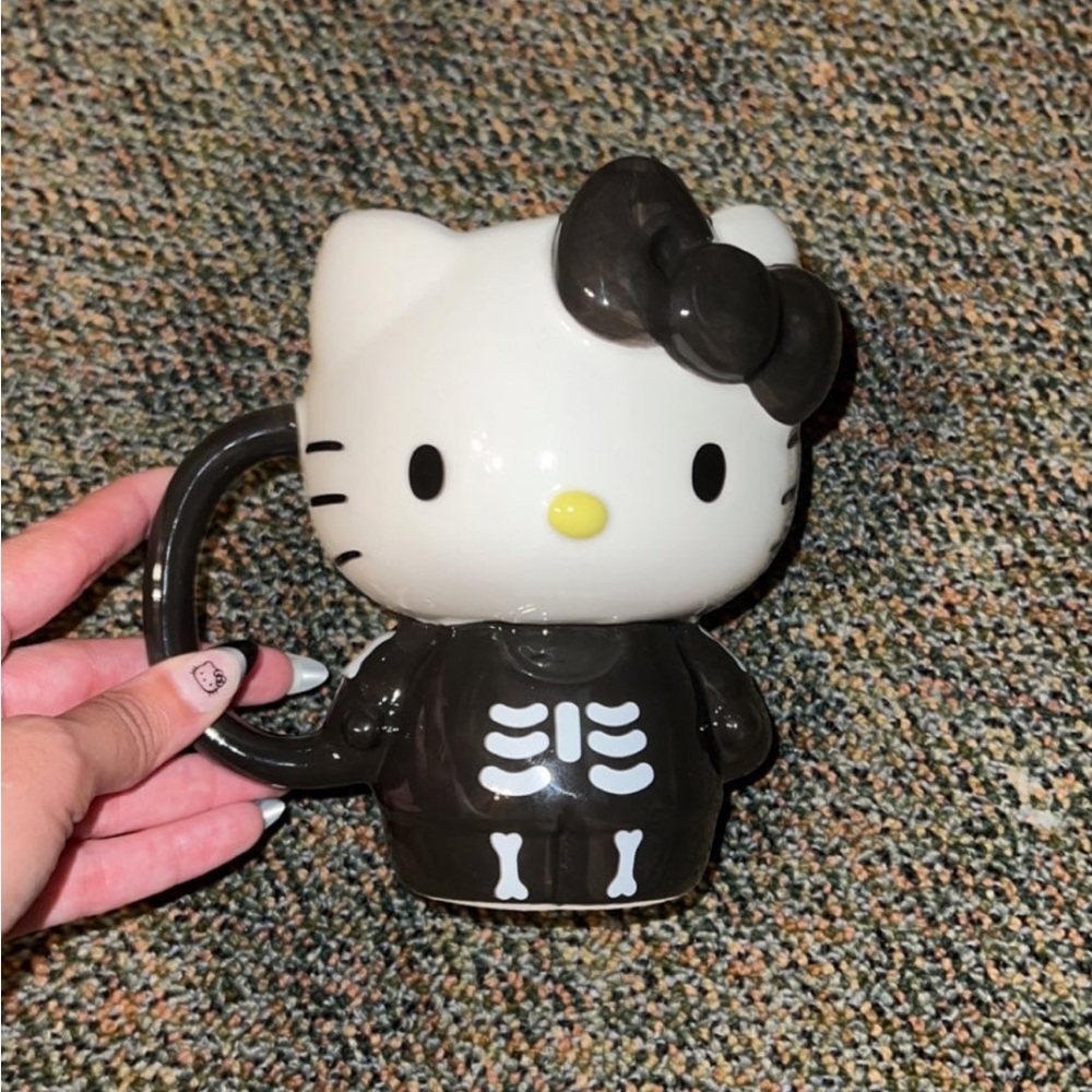 Hello kitty Halloween skeleton mug
